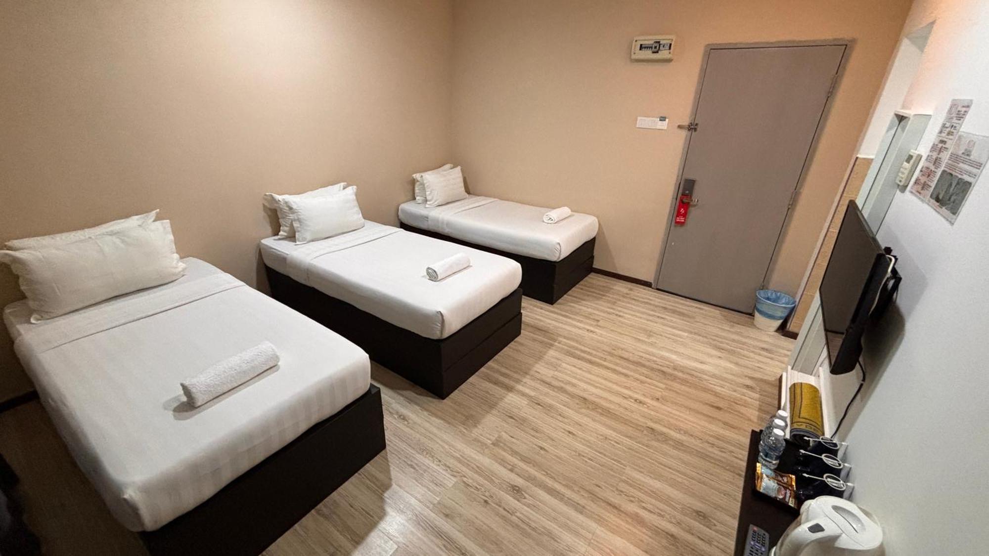 Ada Hotel & Apartment Kuala Terengganu Extérieur photo