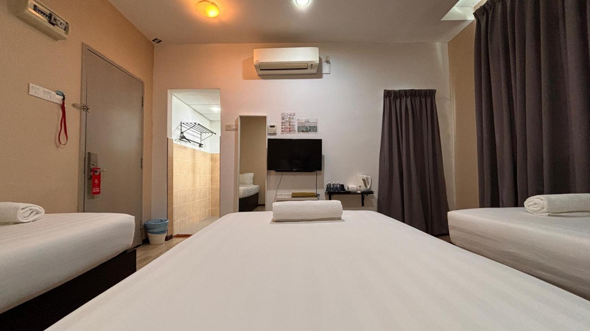 Ada Hotel & Apartment Kuala Terengganu Extérieur photo