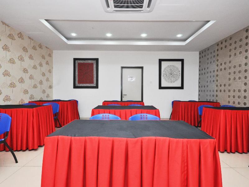 Ada Hotel & Apartment Kuala Terengganu Extérieur photo