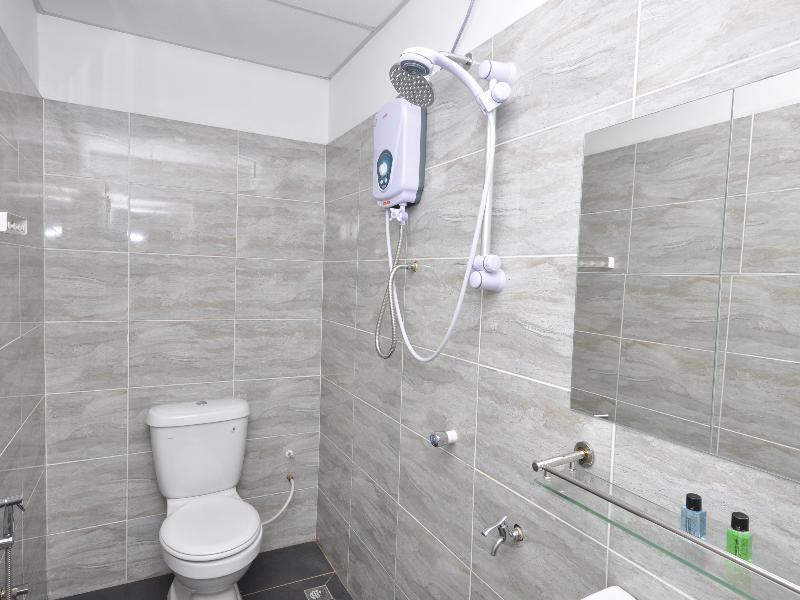 Ada Hotel & Apartment Kuala Terengganu Extérieur photo